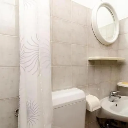 شقة Flower - Studio With Balcony And Sea View مْليني